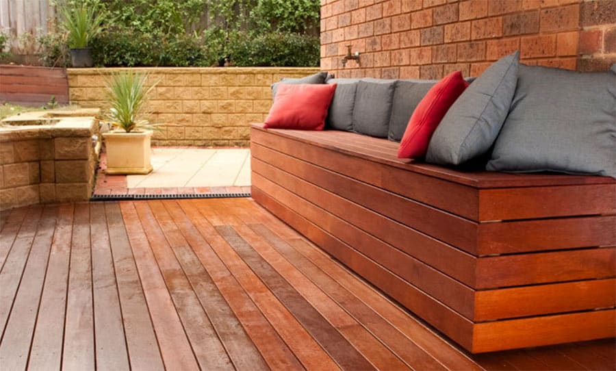 decking-outdoor-seat